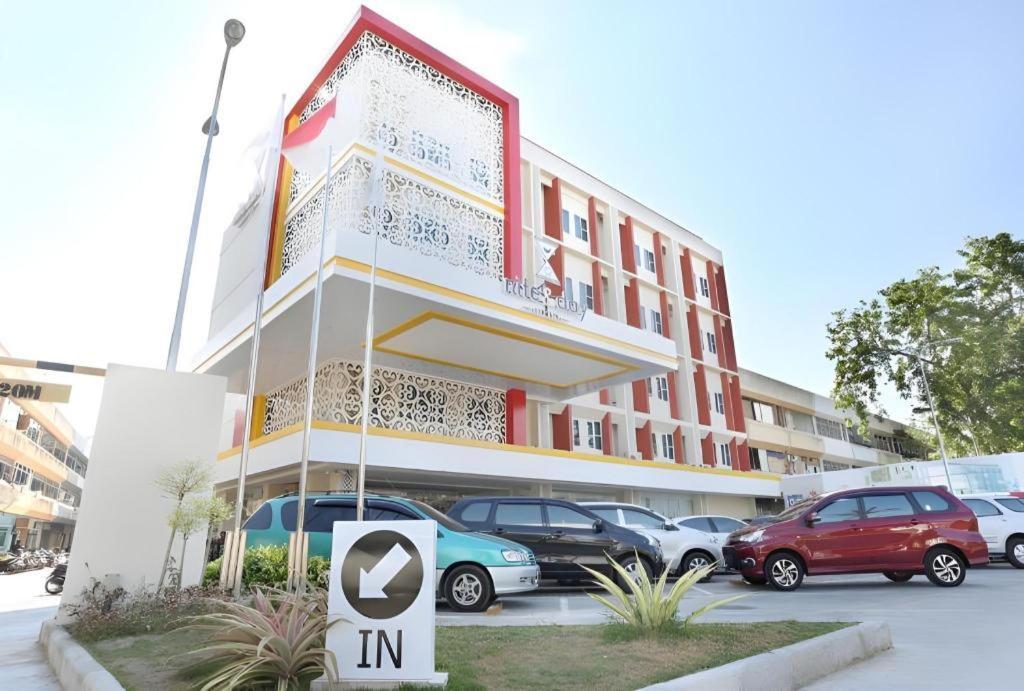فندق نايت آند داي باتام جودوه سكوير Batam المظهر الخارجي الصورة