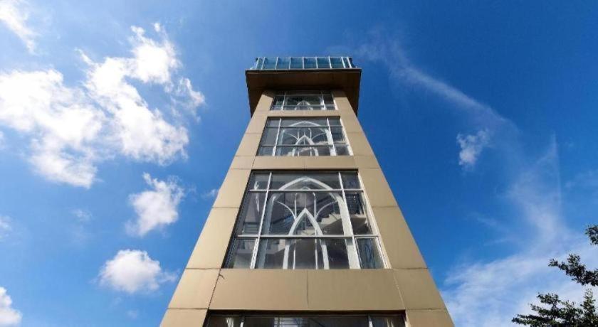 فندق نايت آند داي باتام جودوه سكوير Batam المظهر الخارجي الصورة