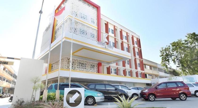 فندق نايت آند داي باتام جودوه سكوير Batam المظهر الخارجي الصورة